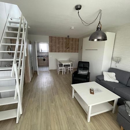 Blinkfuer 10 Apartment Busum Bagian luar foto